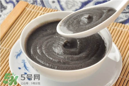 芝麻糊不能和什么一起吃？芝麻糊與哪些食物相克？