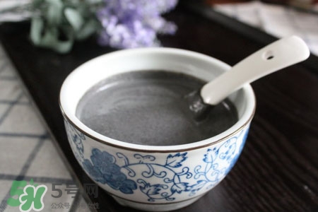 芝麻糊不能和什么一起吃？芝麻糊與哪些食物相克？