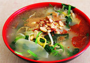 吃麻辣燙會(huì)口腔潰瘍嗎？口腔潰瘍能吃麻辣燙嗎？