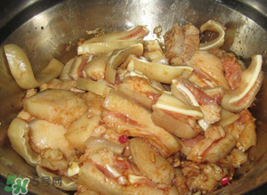 豬耳朵怎么腌制？腌豬耳朵的做法大全