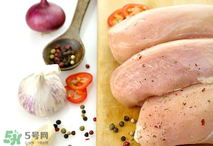 雞胸肉煮多久能熟？雞胸肉怎么煮比較嫩？