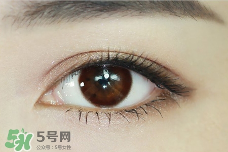美瞳應(yīng)該怎么戴？美瞳的正確戴法