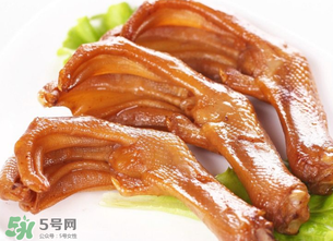 鹵鴨掌要多長時間？鹵鴨掌鹵多長時間？