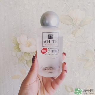 大創(chuàng)美白化妝水爽膚水怎么樣？大創(chuàng)化妝水好用嗎？