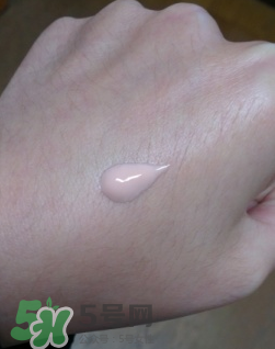 dior迪奧夢(mèng)幻美肌修顏乳怎么用？迪奧修顏乳怎么用