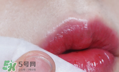 眼唇卸妝液怎么用？眼唇卸妝液使用方法
