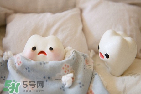 刷牙后吃東西發(fā)苦正常嗎？為什么刷牙后吃東西發(fā)苦？