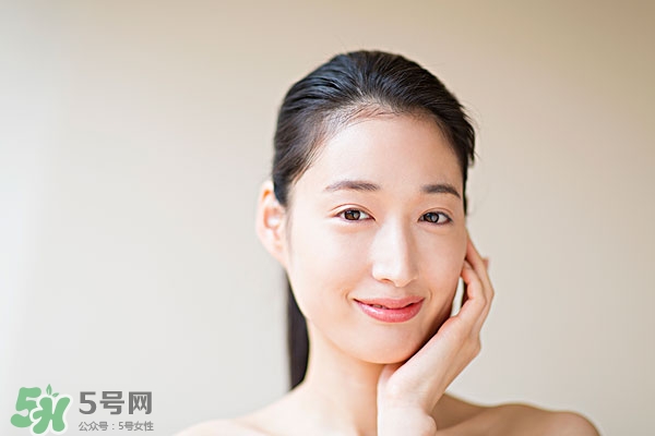 嘴唇起泡腫了怎么辦？嘴唇起泡腫了怎么消腫
