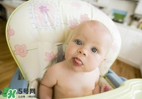 寶寶輔食一天吃幾次？寶寶每天吃輔食次數(shù)