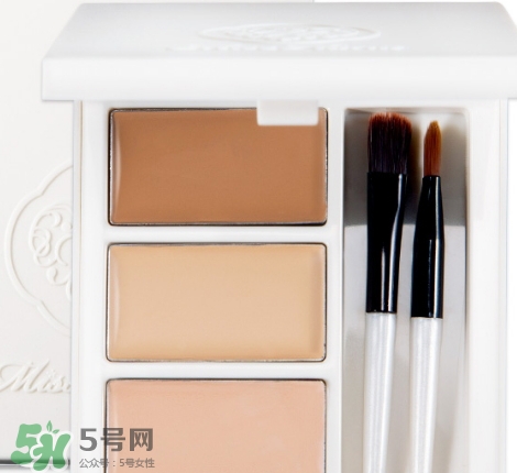 花娜小姐三色遮瑕膏怎么用？miss hana花娜小姐遮瑕膏使用方法