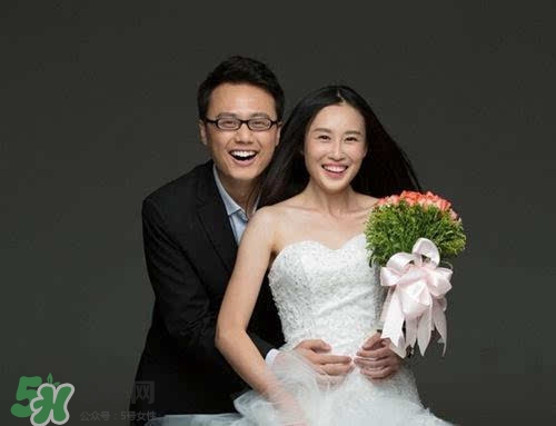 拍婚紗照可以戴眼鏡嗎？拍婚紗照戴眼鏡好不好？