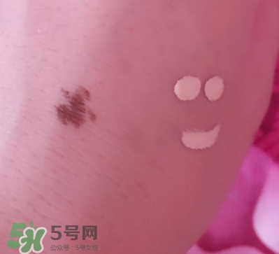 遮瑕液和遮瑕膏的區(qū)別？遮瑕液好還是遮瑕膏好？