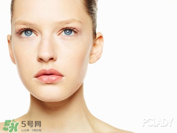 遮瑕液和遮瑕膏的區(qū)別？遮瑕液好還是遮瑕膏好？
