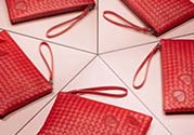 bv葆蝶家2017情人節(jié)限量包包多少錢？