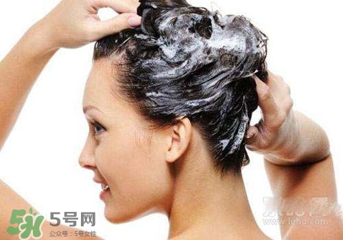 染發(fā)前可以洗頭嗎？染發(fā)前洗頭好還是不洗頭好？