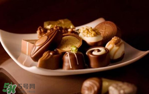 巧克力和牛奶能一起吃嗎？吃完巧克力能喝牛奶嗎？