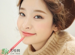 豆沙色口紅怎么化？豆沙色口紅怎么涂好看？