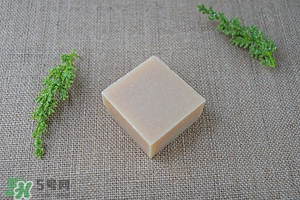 手工皂洗臉好嗎？手工皂和洗面奶哪個(gè)好？