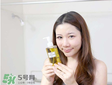 什么樣的卸妝油好用？怎樣選擇卸妝油？