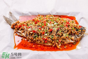 紙上烤魚的用的是什么紙？紙上烤魚的紙有毒嗎？