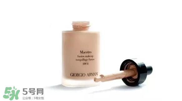 tom ford和阿瑪尼哪個好？tom ford和阿瑪尼口紅唇釉哪個好？
