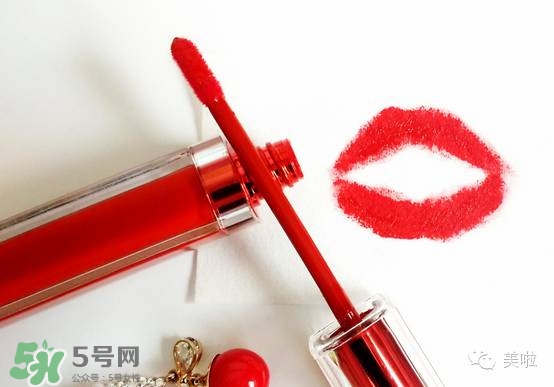 唇釉顯唇紋怎么辦？不顯唇紋的唇釉推薦？