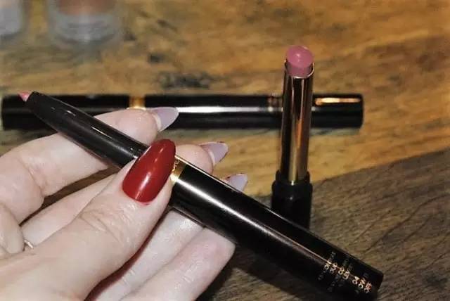 tom ford和迪奧哪個好？tom ford口紅和dior口紅哪個好？