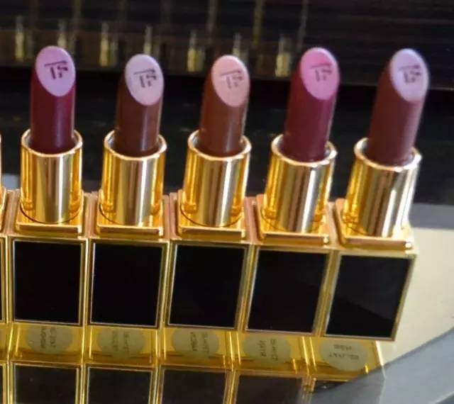 tom ford和迪奧哪個好？tom ford口紅和dior口紅哪個好？