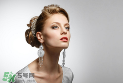 一次性耳釘怎么取下來(lái)？一次性耳釘多久取下來(lái)？