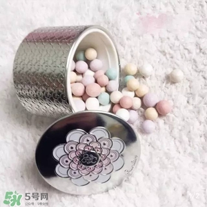 散粉會浮粉嗎？散粉浮粉怎么辦？