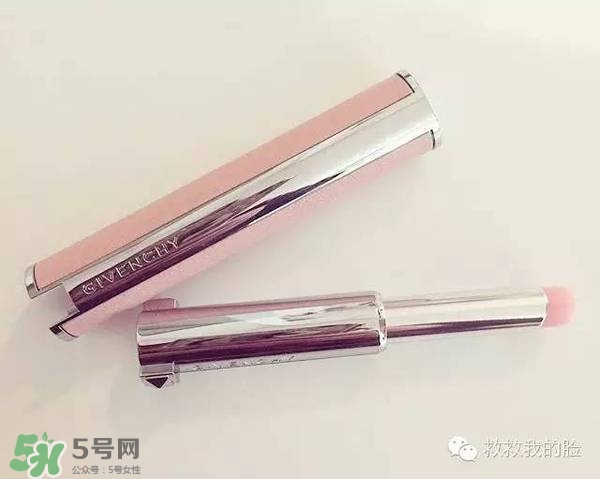紀(jì)梵希小羊皮和禁忌之吻哪個好？紀(jì)梵希小羊皮和禁忌之吻對比
