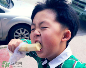 拉肚子可以吃甘蔗嗎？寶寶拉肚子能吃甘蔗嗎？