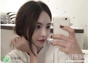 煙熏玫瑰色適合什么膚色？煙熏玫瑰色口紅適合黃皮嗎？
