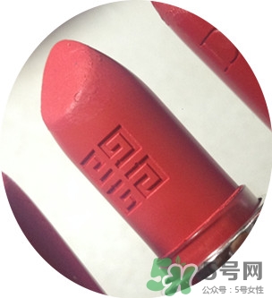 紀(jì)梵希小羊皮是啞光嗎？紀(jì)梵希小羊皮干不干？