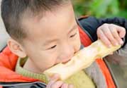 吃甘蔗舌頭為什么會(huì)破？吃甘蔗舌頭破了怎么辦？