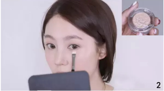 干玫瑰色妝容怎么化？干玫瑰色妝容畫法步驟