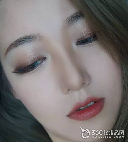 干玫瑰色適合什么膚色？干玫瑰色口紅適合黃皮嗎？