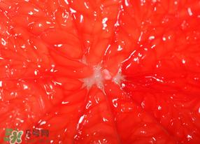 橙子里有紅絲能吃嗎？橙子里有紅絲的是什么？