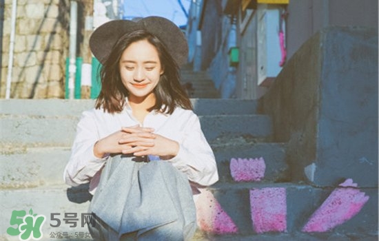割雙眼皮多久可以化妝？割雙眼皮多久恢復(fù)自然