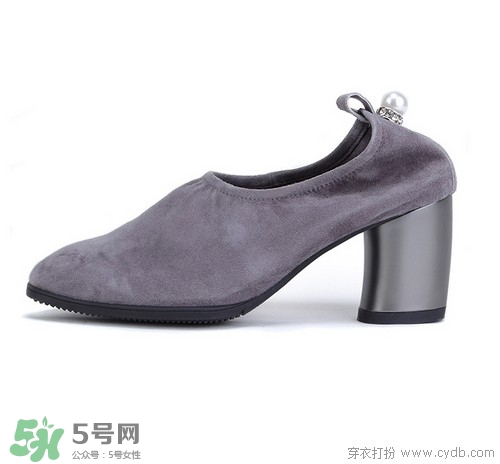 4月份穿什么鞋子？四月份鞋子搭配