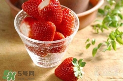 吃草莓可以解酒嗎？草莓怎么解酒