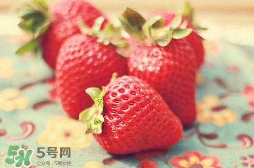 吃草莓大便會(huì)變紅嗎？吃草莓大便變紅是怎么回事？