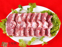 羊肉有點(diǎn)發(fā)臭還能吃嗎？羊肉有點(diǎn)臭味怎么去除？