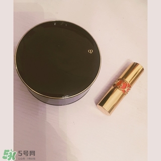 cpb散粉和紀(jì)梵希散粉哪個(gè)好？cpb散粉和紀(jì)梵希散粉對比