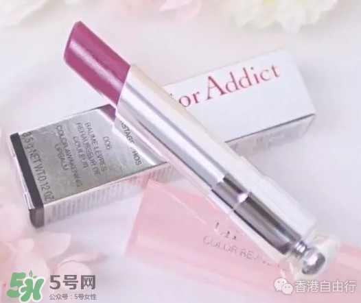 迪奧唇部磨砂膏怎么用？dior迪奧去角質(zhì)唇膏使用方法