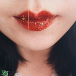 啞光和鏡面口紅哪個好？啞光口紅和鏡面口紅區(qū)別