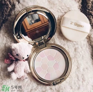 長痘痘可以涂散粉嗎？痘痘肌可以用散粉嗎？