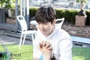 李敏鎬粉漾之戀氣墊霜多少錢？李敏鎬悅詩(shī)風(fēng)吟氣墊價(jià)格