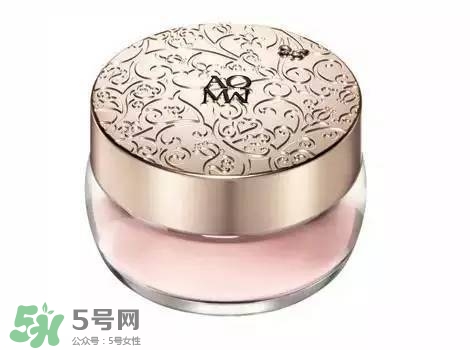 粉底液卡粉怎么辦？粉底液卡粉怎么補(bǔ)救？