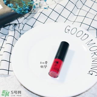 蜜桃色口紅是什么顏色？蜜桃色口紅試色